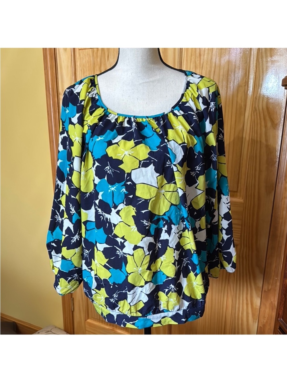 Bundle of 4 size 1x blouses - Picture 3 of 13